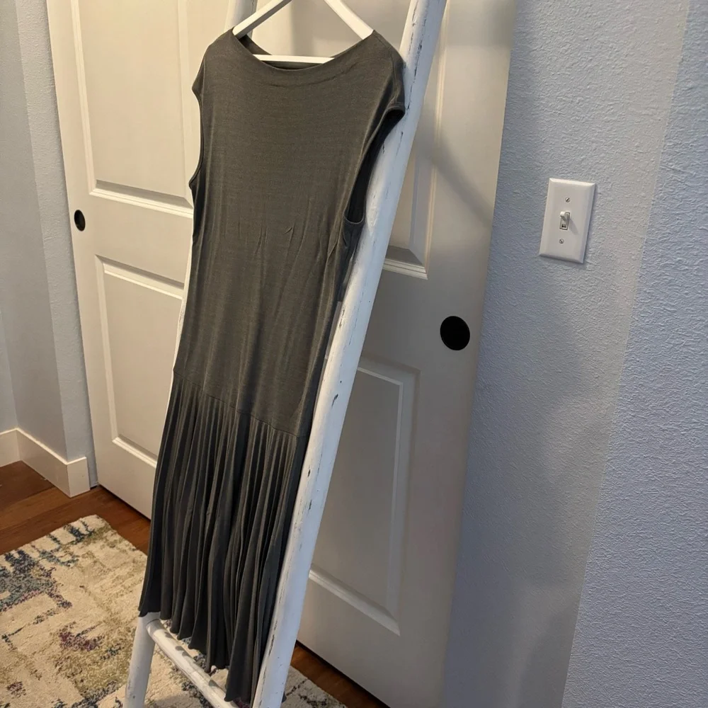EUC Holt Renfrew vintage 90s plisse midi dress XL - Picture 3 of 9